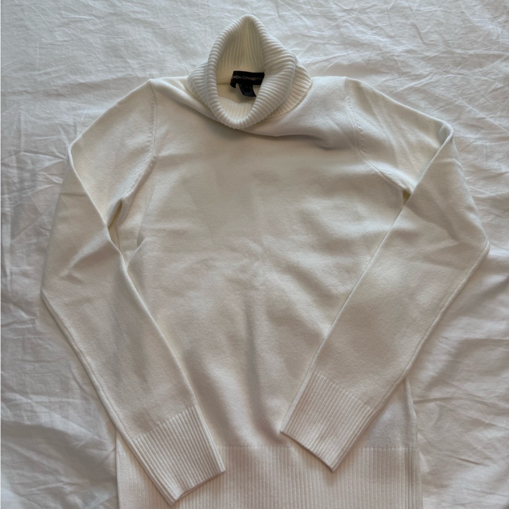 French Connection Women's Turtleneck Sweater - Cream and Burgundy - Picture 4 of 5